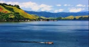 Danau-sentani..