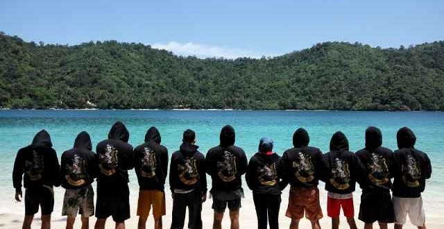 wisata-teluk-kiluan.jpg